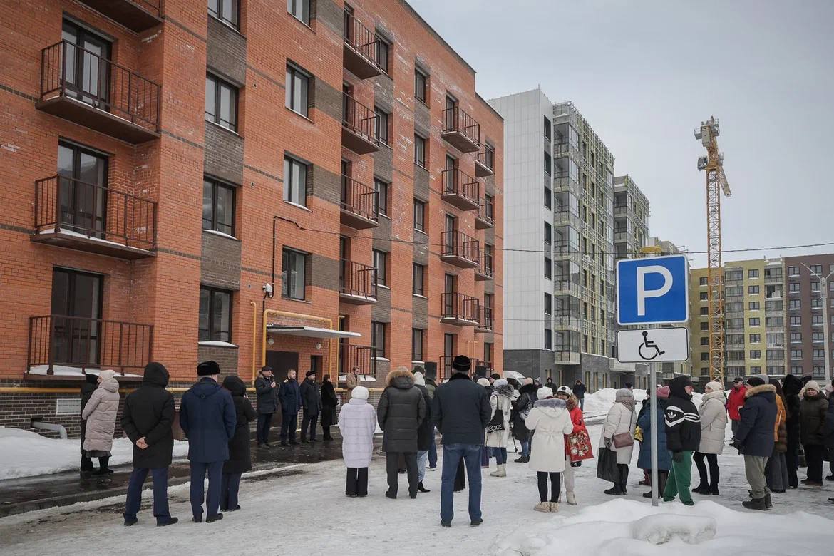 Жители аварийных домов Рыбинска получили ключи от новых квартир