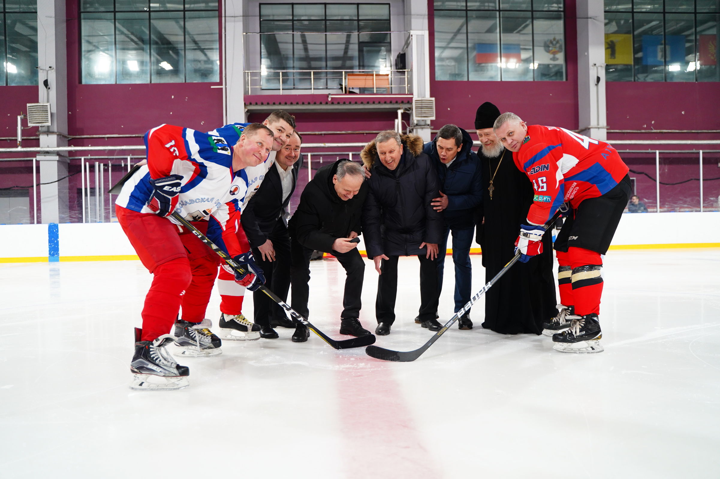 В Ярославле состоялся хоккейный матч памяти Алексея Константинова
