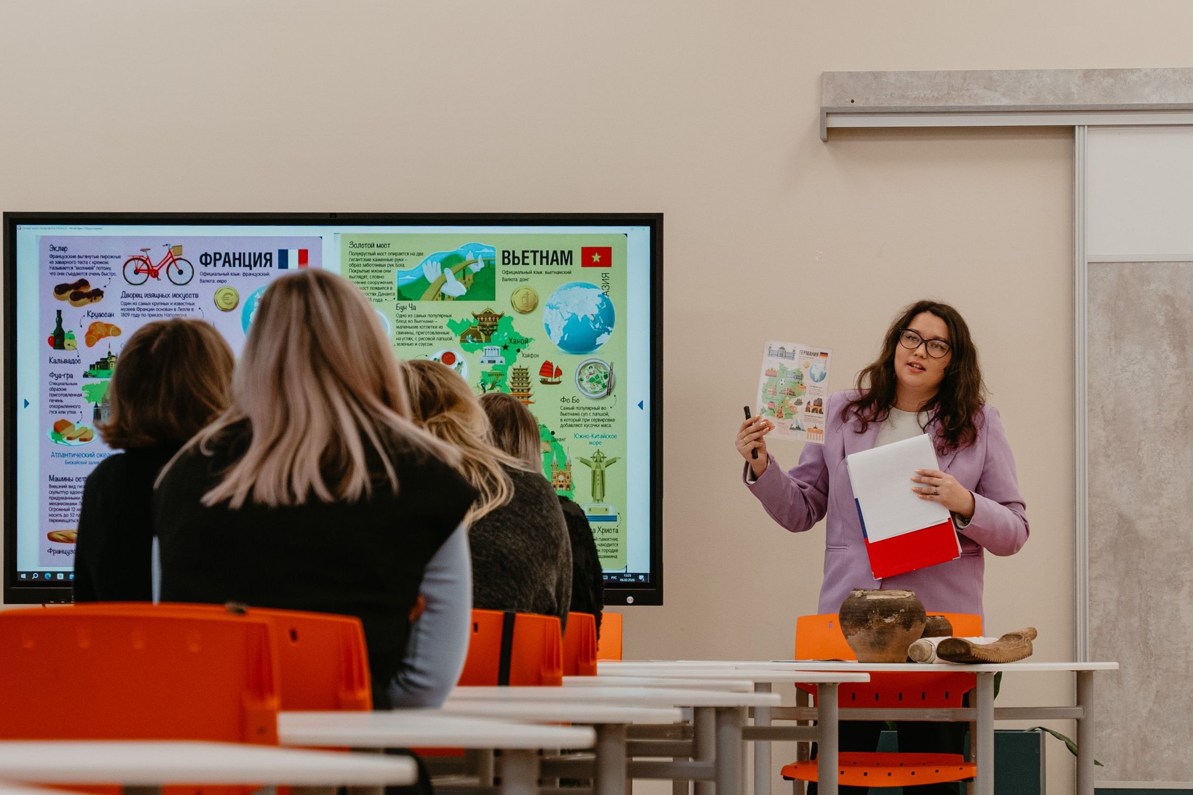 ​В Ярославской области стартовали этапы 6 всероссийских конкурсов профмастерства педагогов