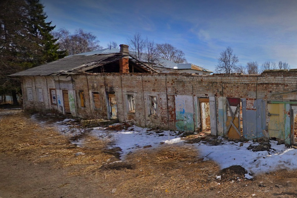 В Ярославле за рубль продают здание бывшей конюшни