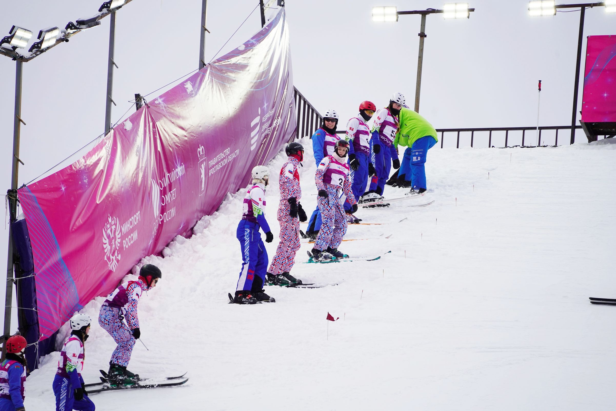 Кубок чемпионов по фристайлу стартовал в Ярославской области