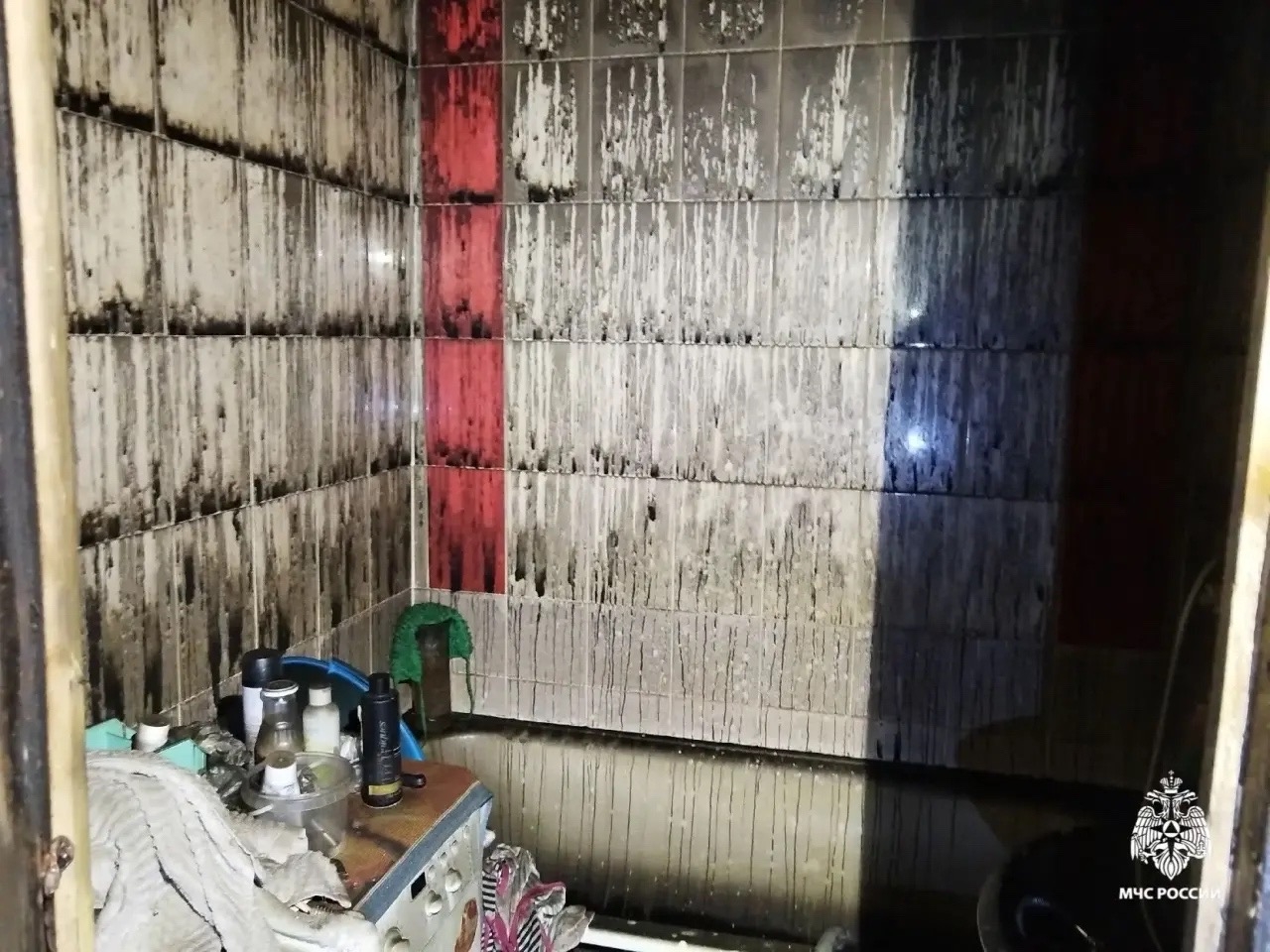 В Ярославле из пожара в многоэтажке спасли более 30 человек