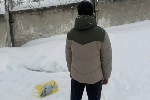 В ярославскую колонию попытались подкинуть запрещенные предметы