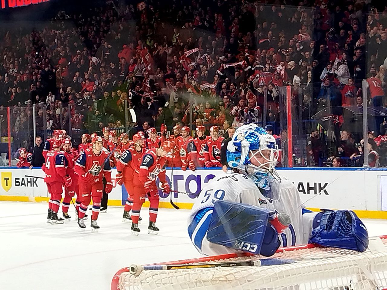 «Локомотив» дома обыграл московское «Динамо»