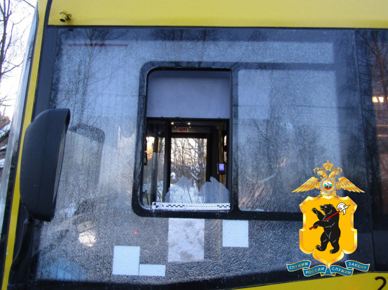 Житель Ярославля расстрелял автобус после отказа водителя остановиться в неположенном месте