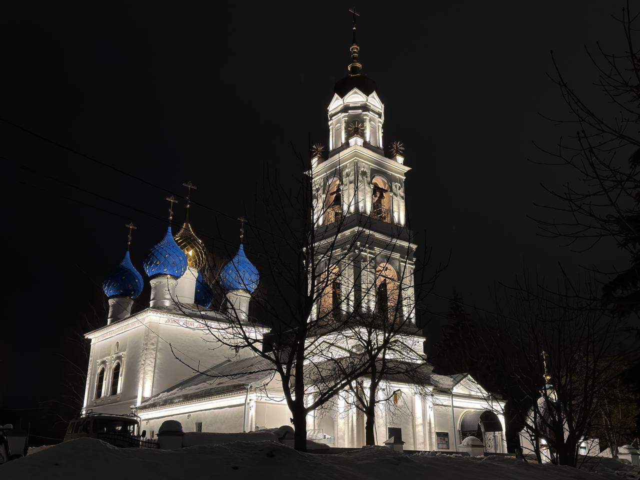 ​Архитектурной подсветкой украшены еще два храма в Ярославской области