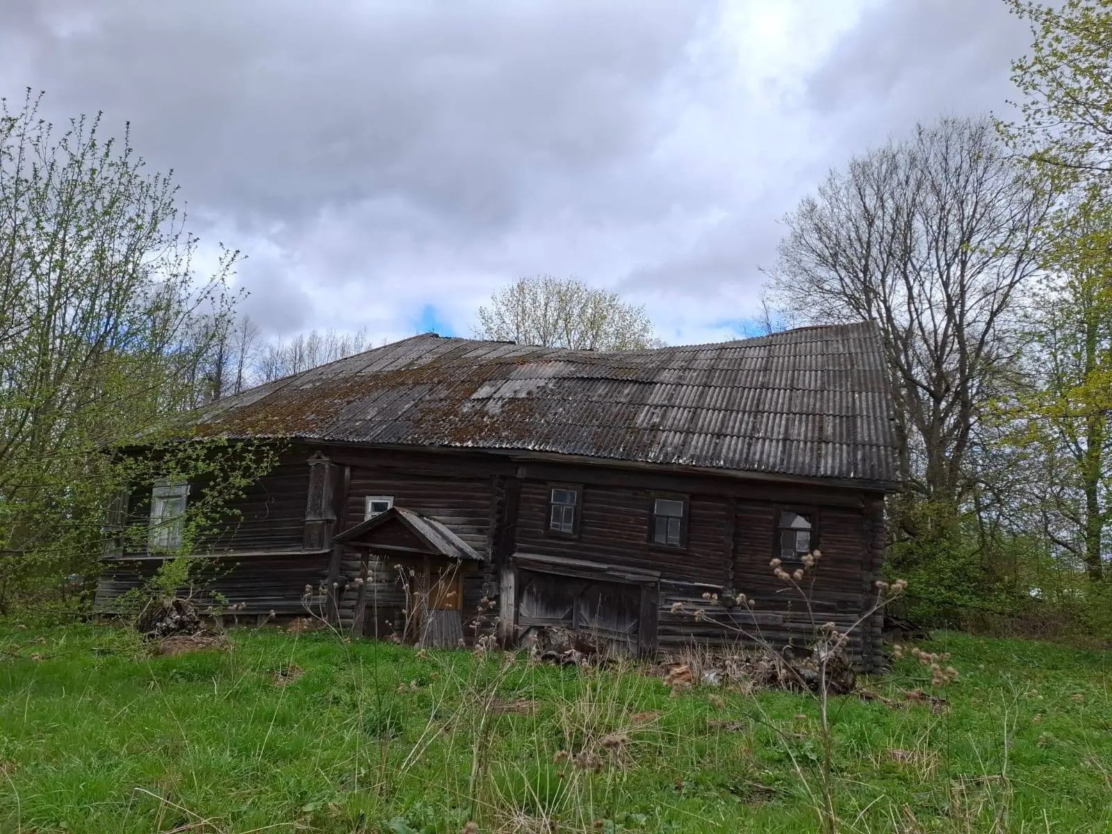 ​Историческое здание в Любимском округе планируют изъять у недобросовестного собственника
