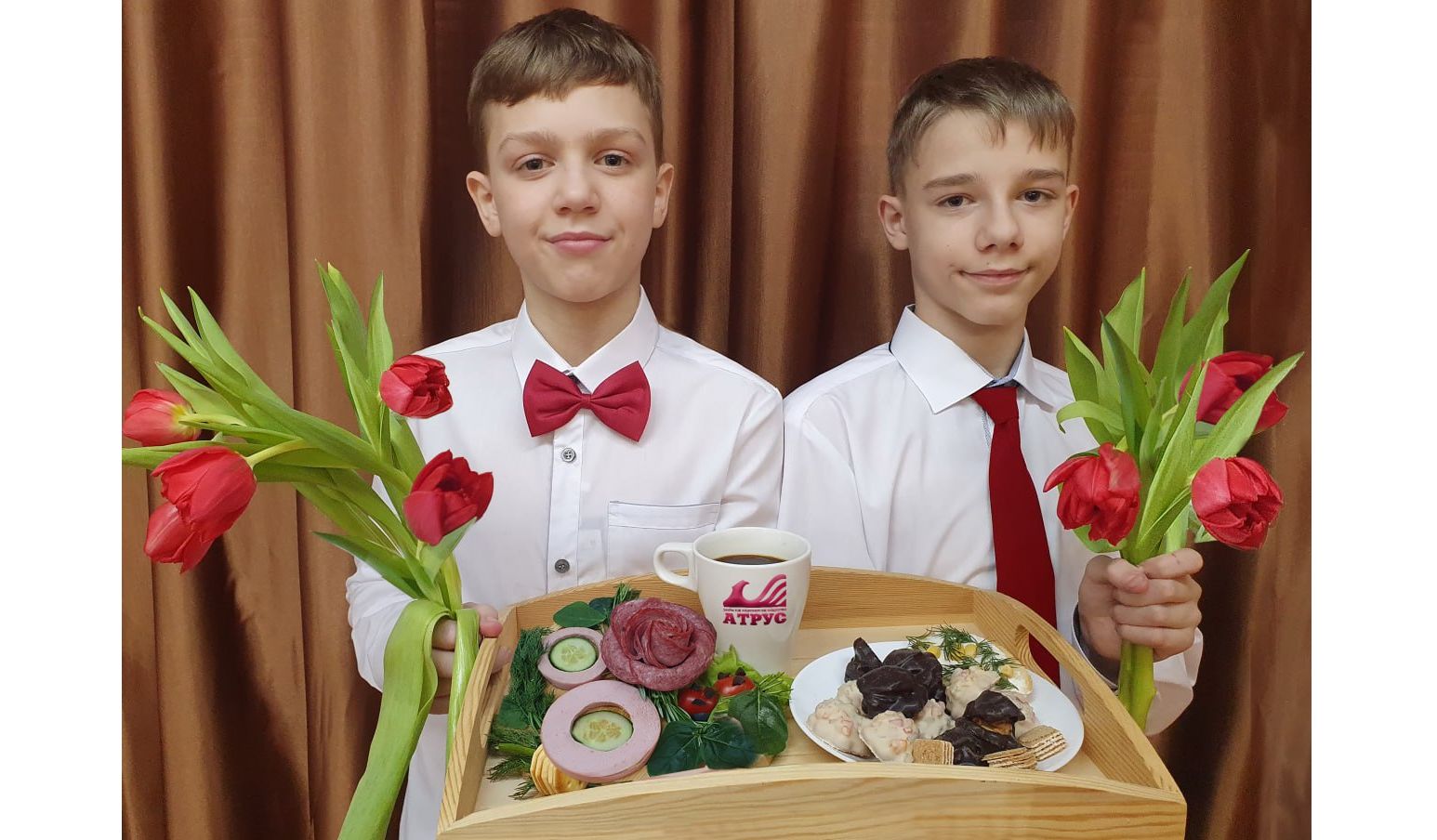 «АТРУС» поздравляет женщин с 8 марта!