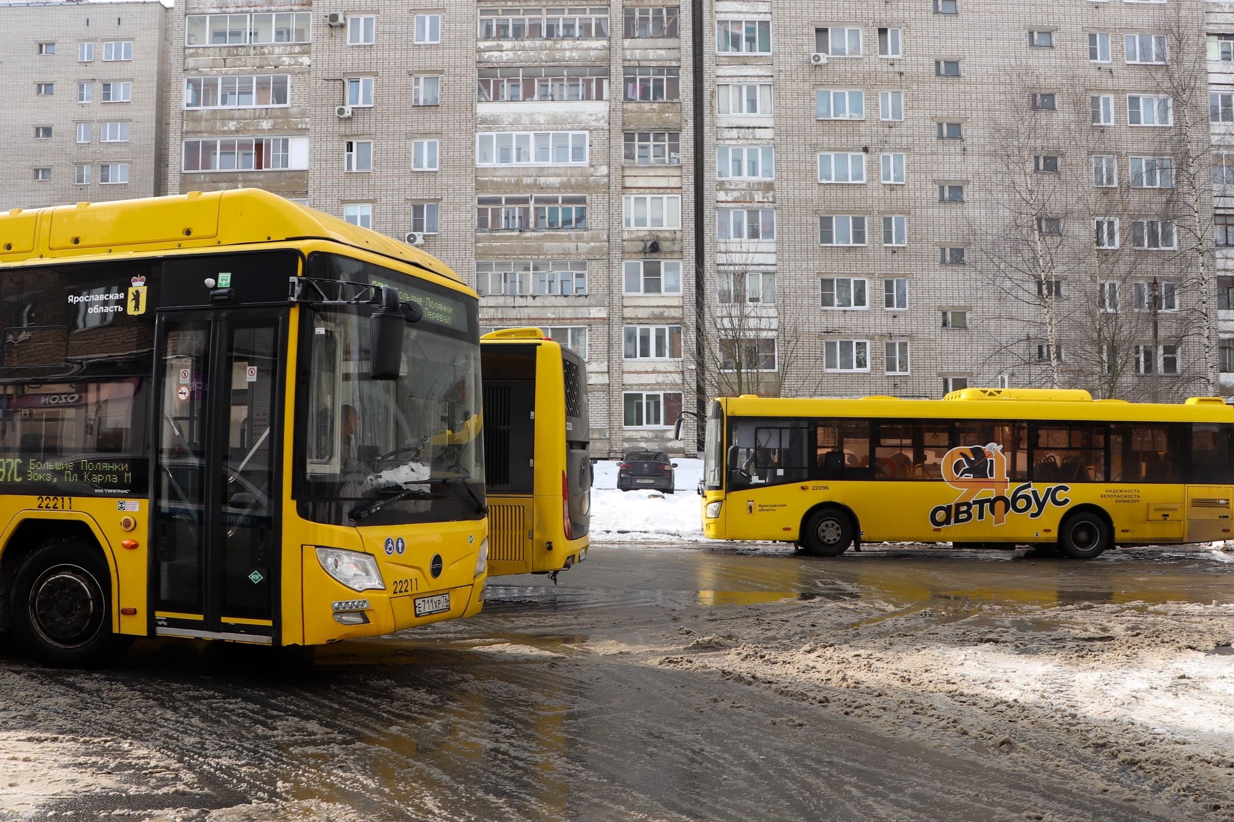 В Ярославле будут эвакуировать автомобили с улицы Нефтяников