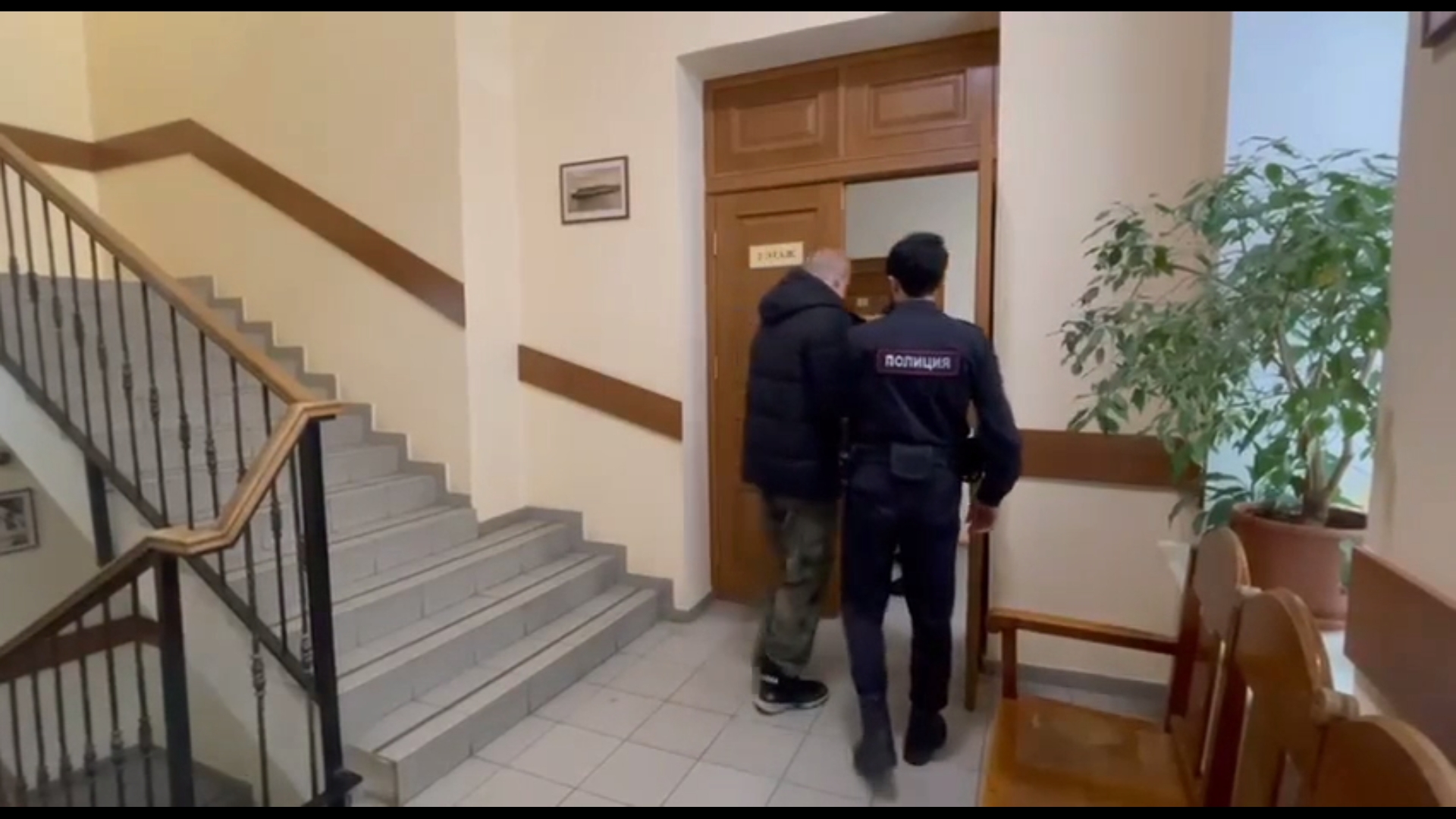 В Ярославле под стражу заключили двух подростков, обвиняемых в хулиганстве в ТРЦ «Аура»