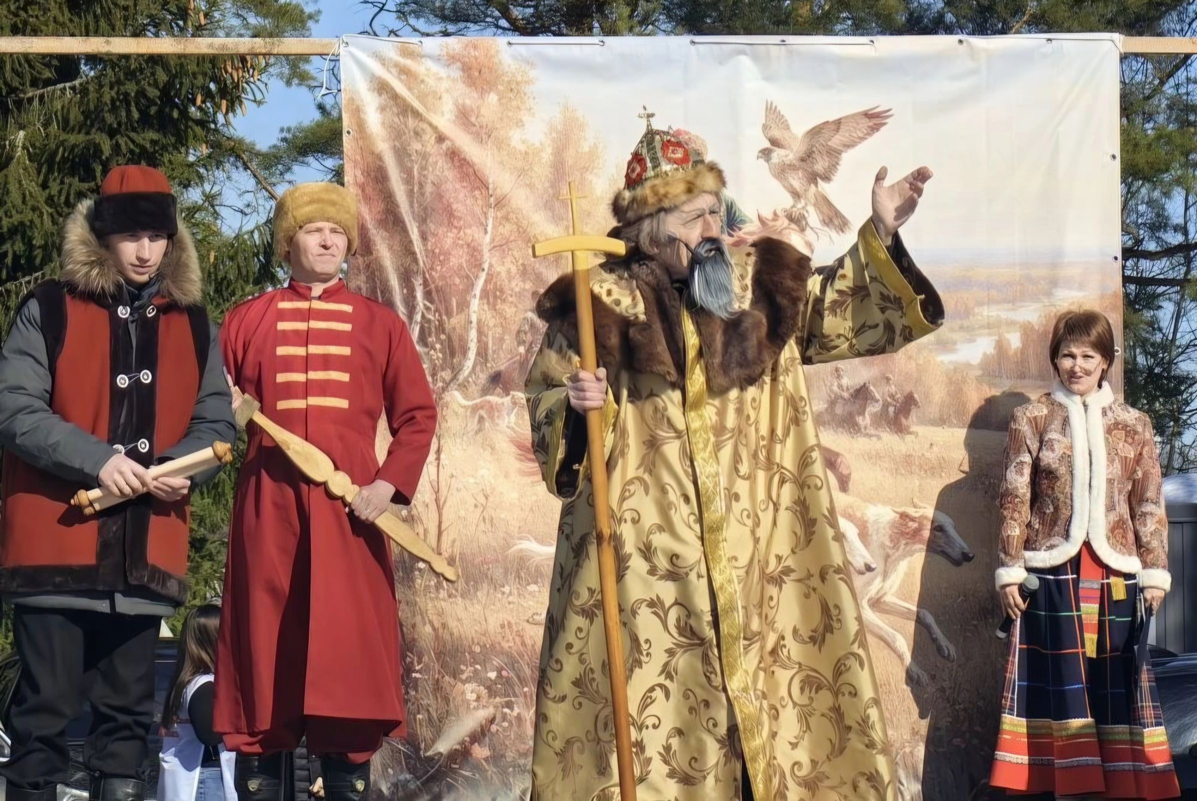 Межрегиональные соревнования по бегам борзых собак прошли в Любиме