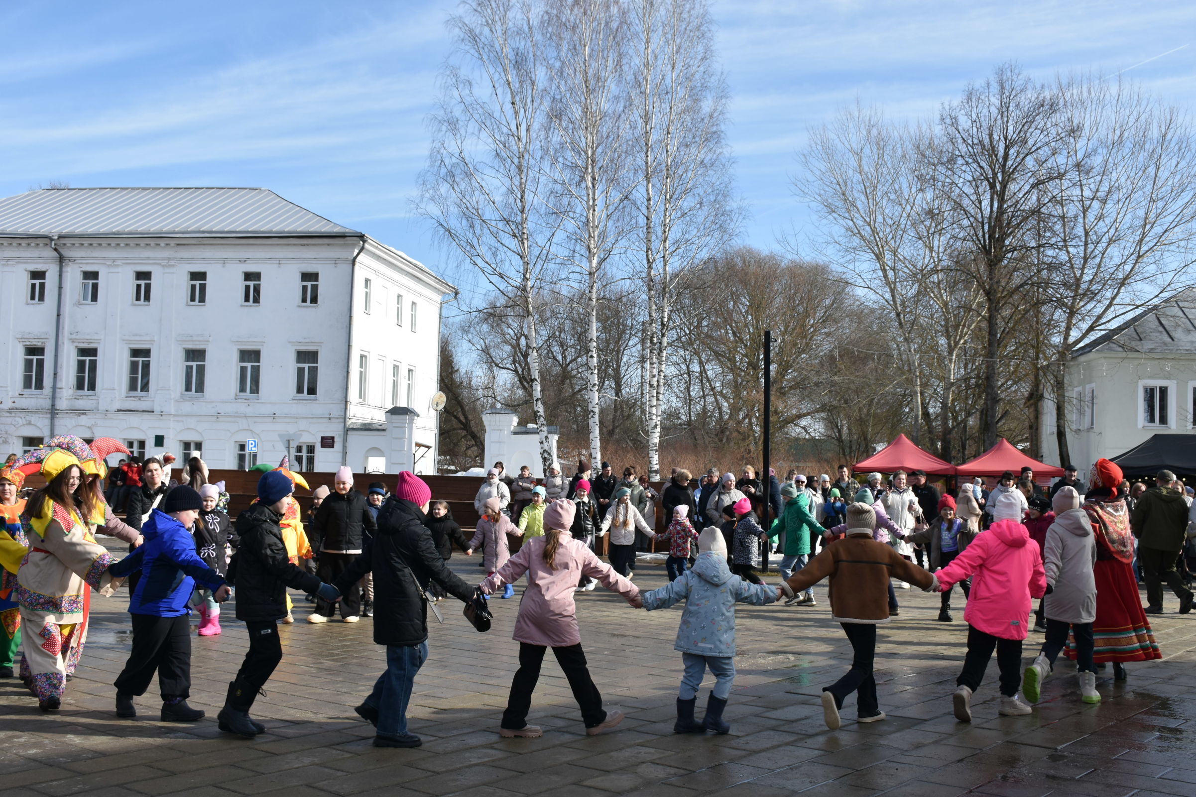 ​Ярмарки товаров местных производителей пройдут в двух округах Ярославской области
