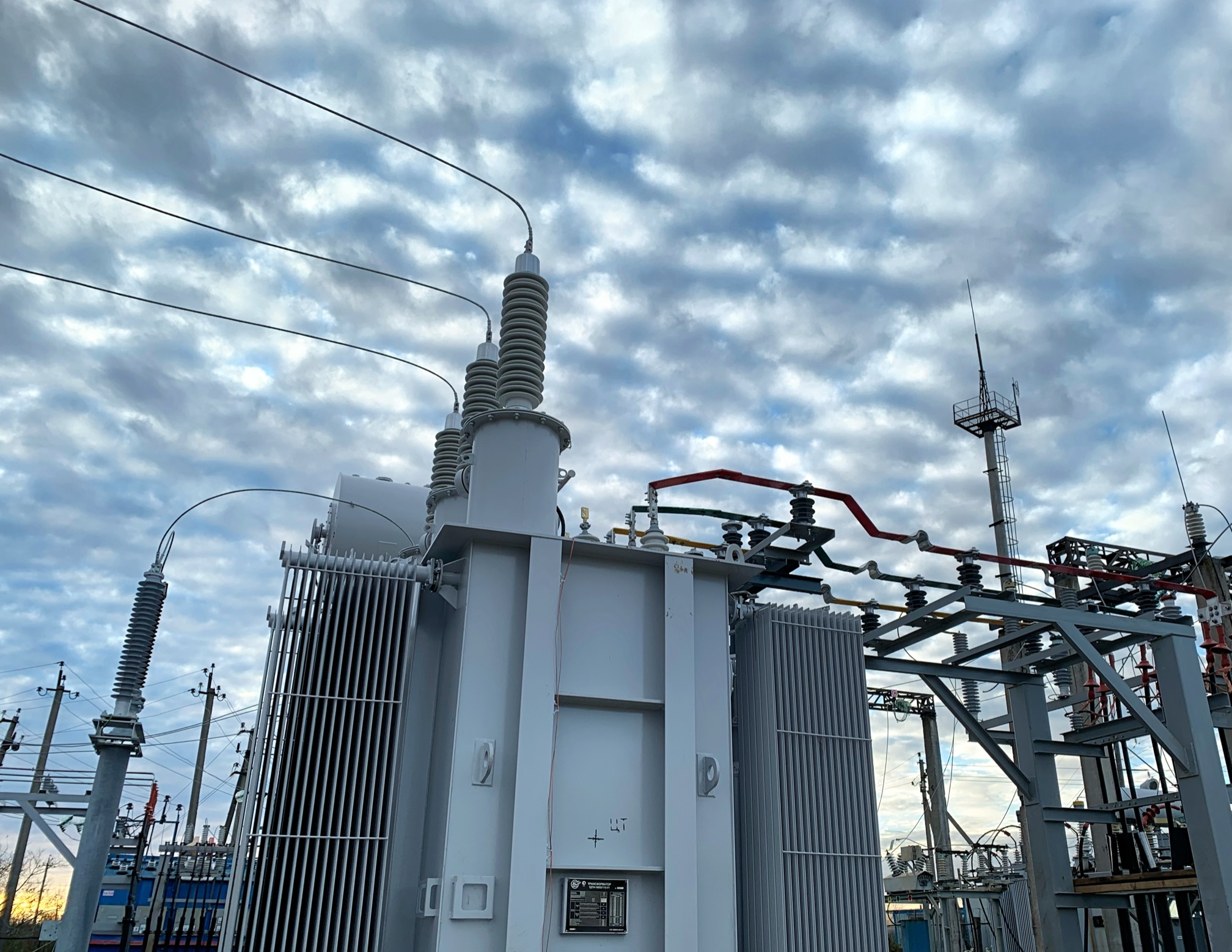 «Ярэнерго» напоминает о запрете проникновения на объекты электроэнергетики