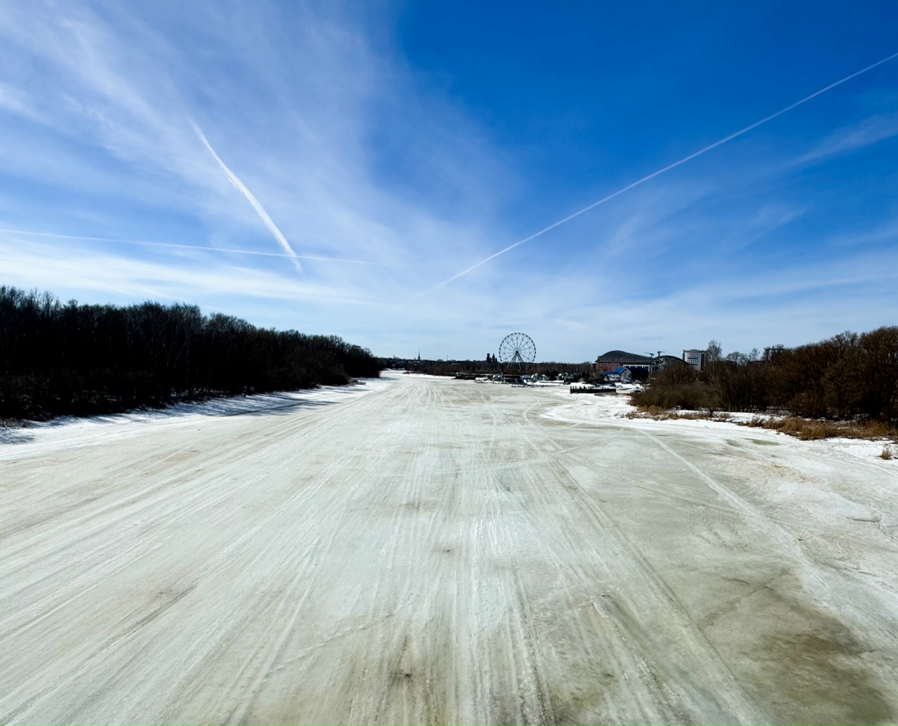 В Ярославле Волга вскрылась ото льда