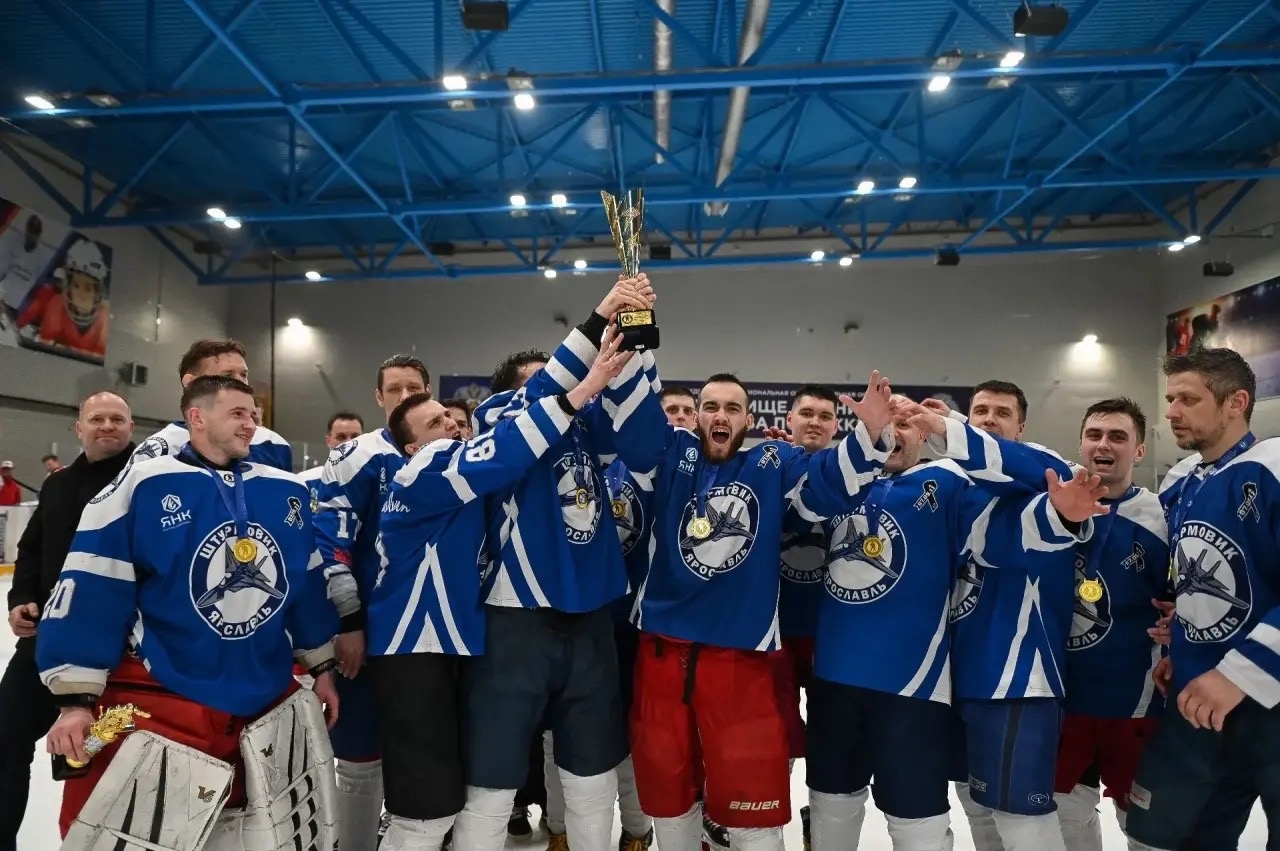В Ярославле определили первых победителей регионального этапа Ночной хоккейной лиги