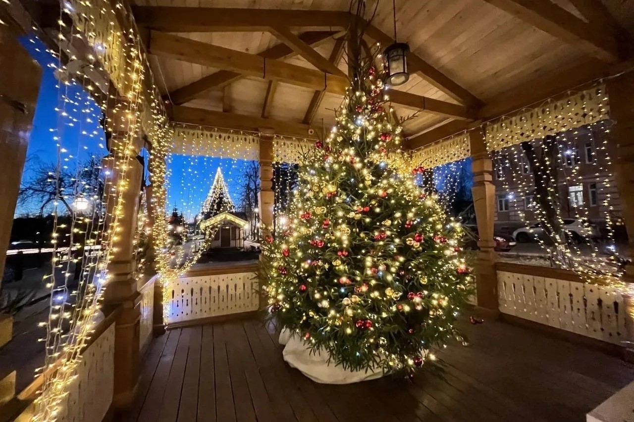 ​Более 30 заведений в Ярославской области отмечены за лучшее зимнее оформление фасадов