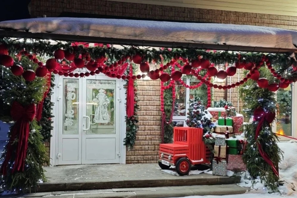 В Ярославской области назвали победителей конкурса зимних фасадов среди магазинов