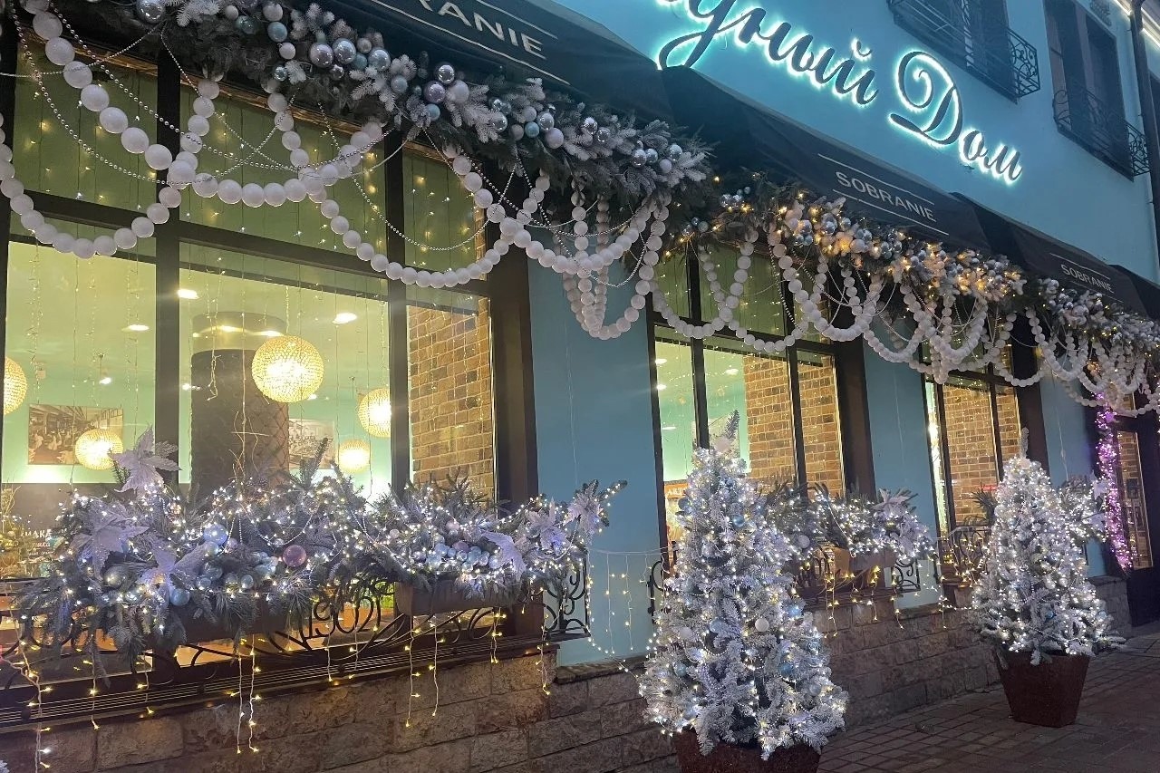 В Ярославской области назвали победителей конкурса зимних фасадов среди магазинов