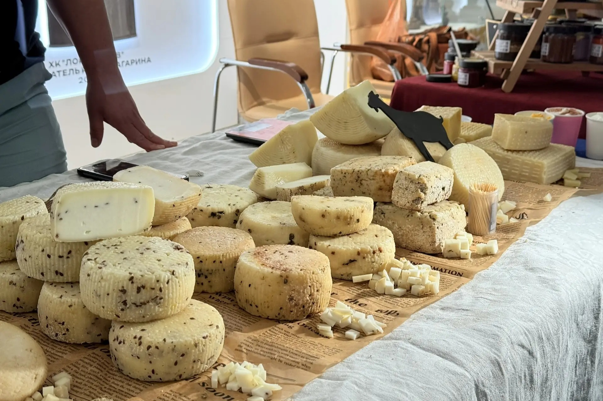 Около 300 ярославских производителей приняли участие в конференции по продвижению локальных брендов