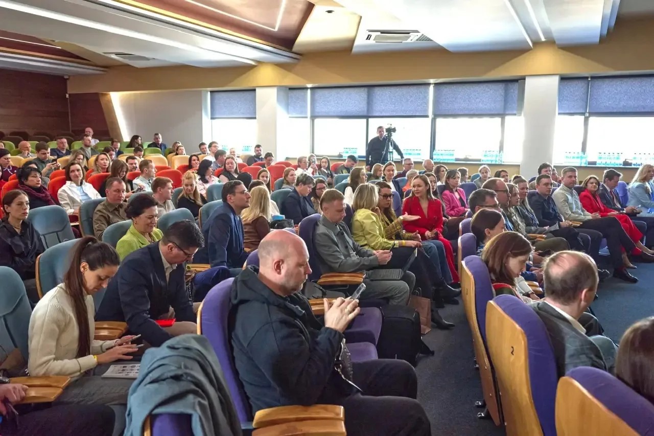 ​Участие в деловом событии «Бизнес-класс RU76» приняли представители более чем ста предприятий региона