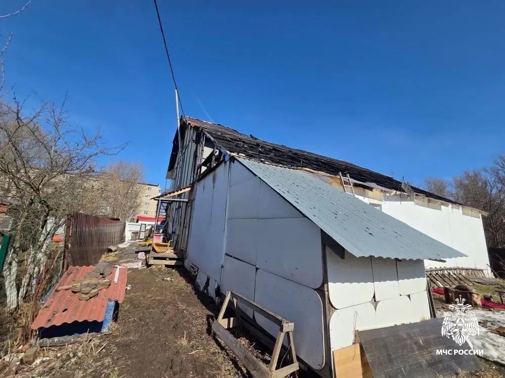 В МЧС назвали причину пожара в гостинице в Ярославле