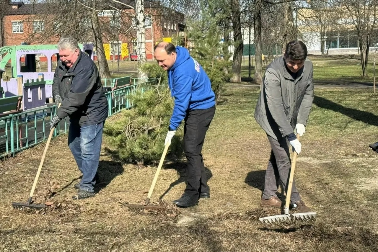 Михаил Евраев принял участие в первом общерегиональном субботнике