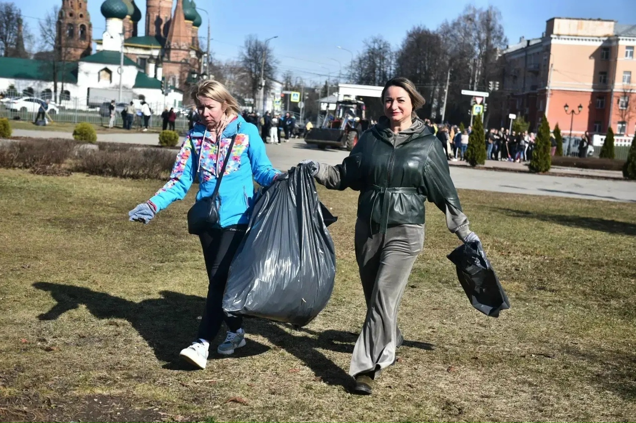 Михаил Евраев принял участие в первом общерегиональном субботнике