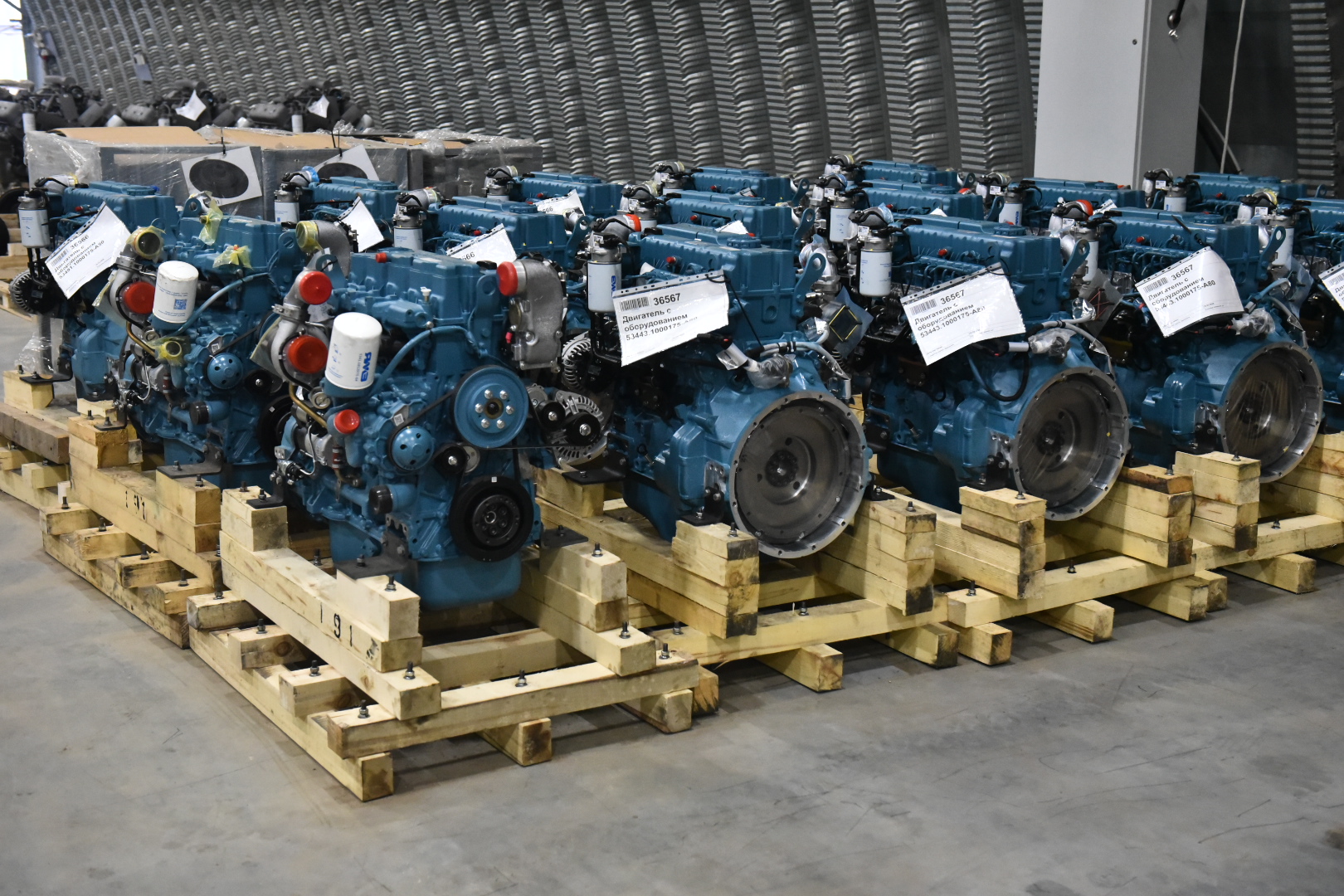 Михаил Евраев ответил на вопросы коллектива завода в Рыбинске