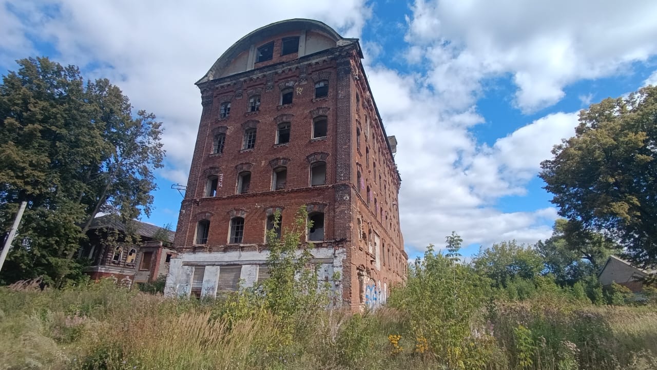В Ярославле выставили на продажу историческое здание бывшей мукомольной мельницы