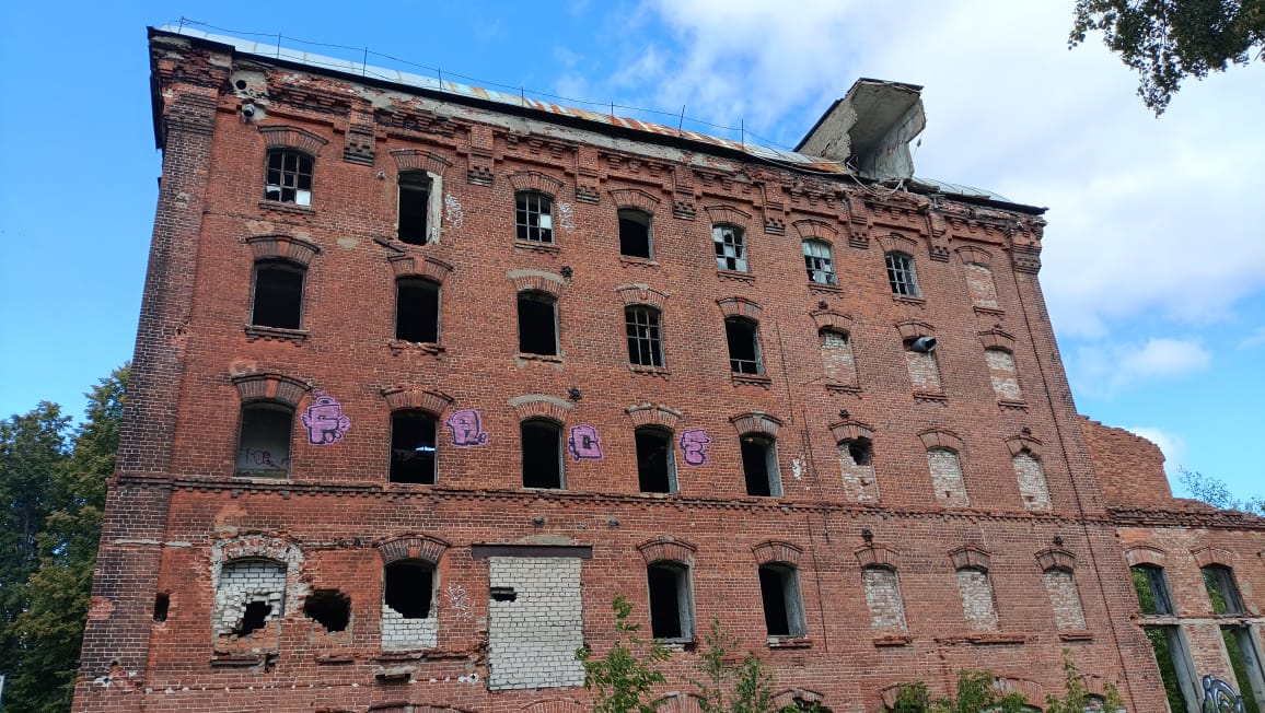 В Ярославле выставили на продажу историческое здание бывшей мукомольной мельницы