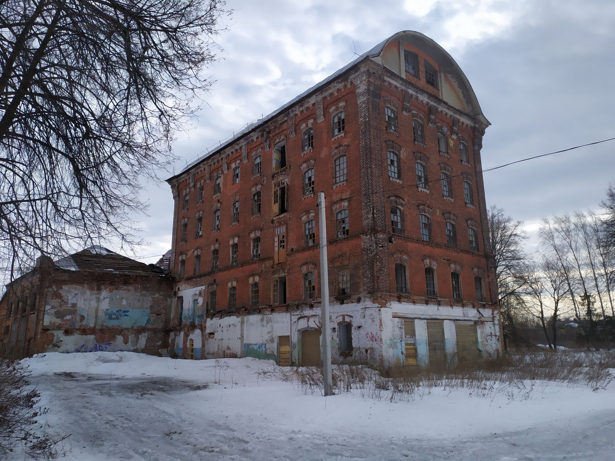 В Ярославле выставили на продажу историческое здание бывшей мукомольной мельницы