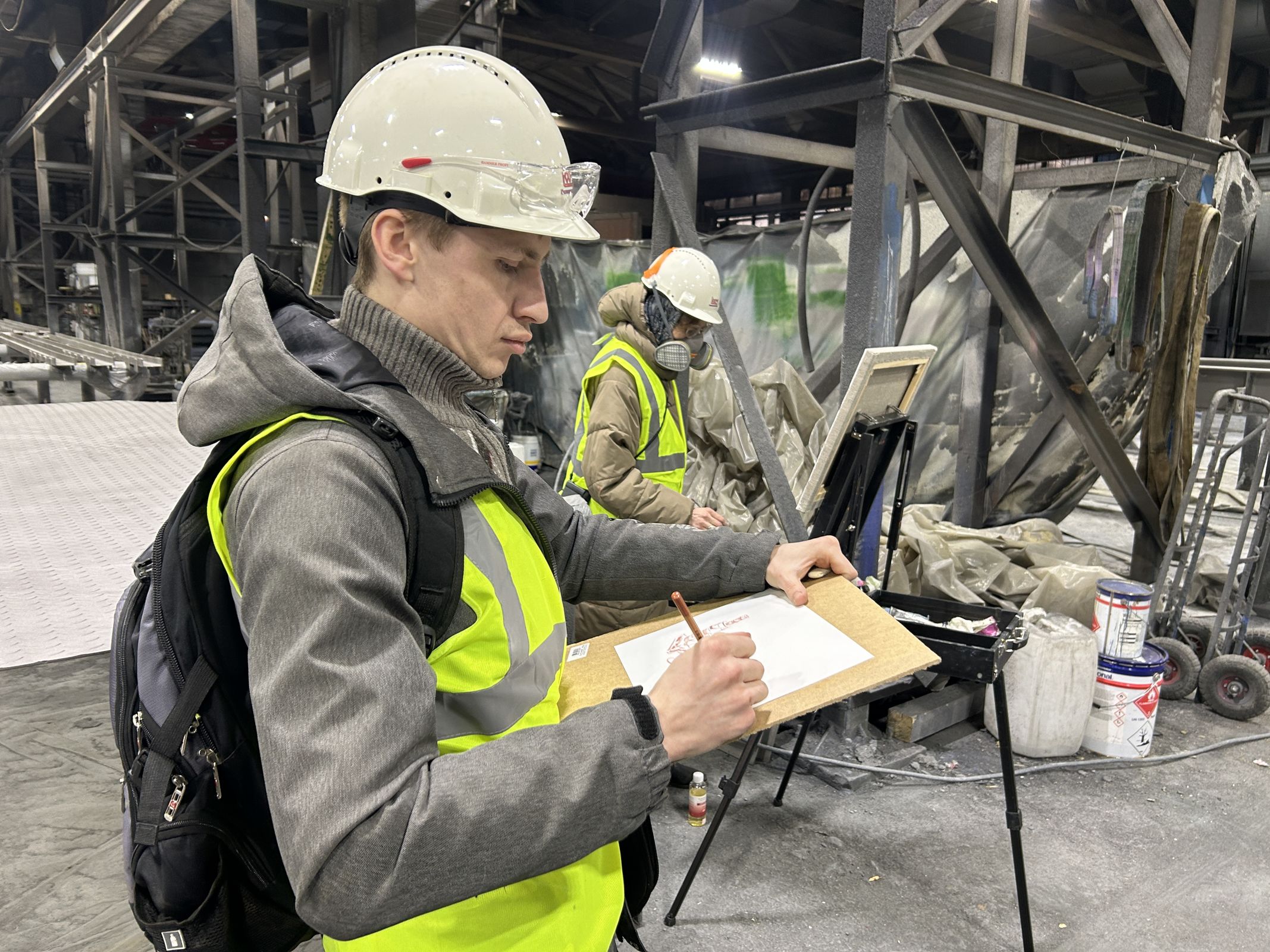 На ярославском предприятии «КХМ-Волга» прошел пленэр художников «Время вперед»