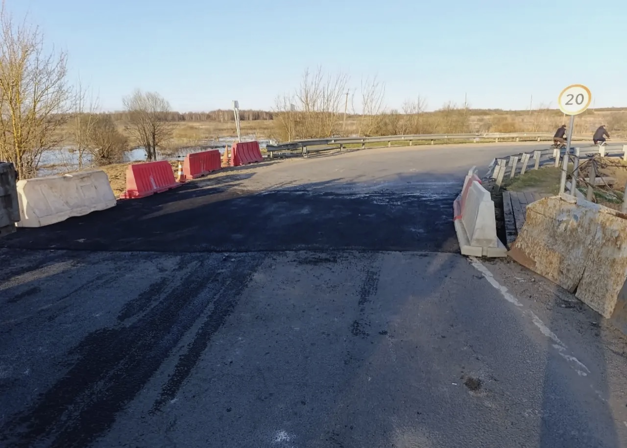 Движение по мосту через реку Вексу в Ростовском округе восстановили досрочно