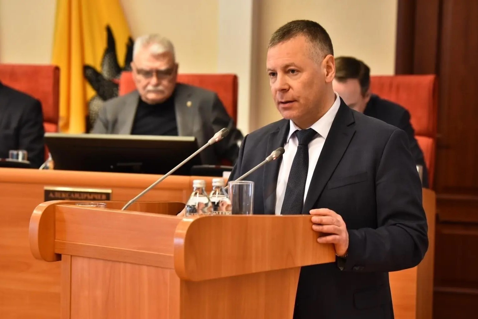 ​Михаил Евраев доложил депутатам о работе правительства Ярославской области за 2025 год