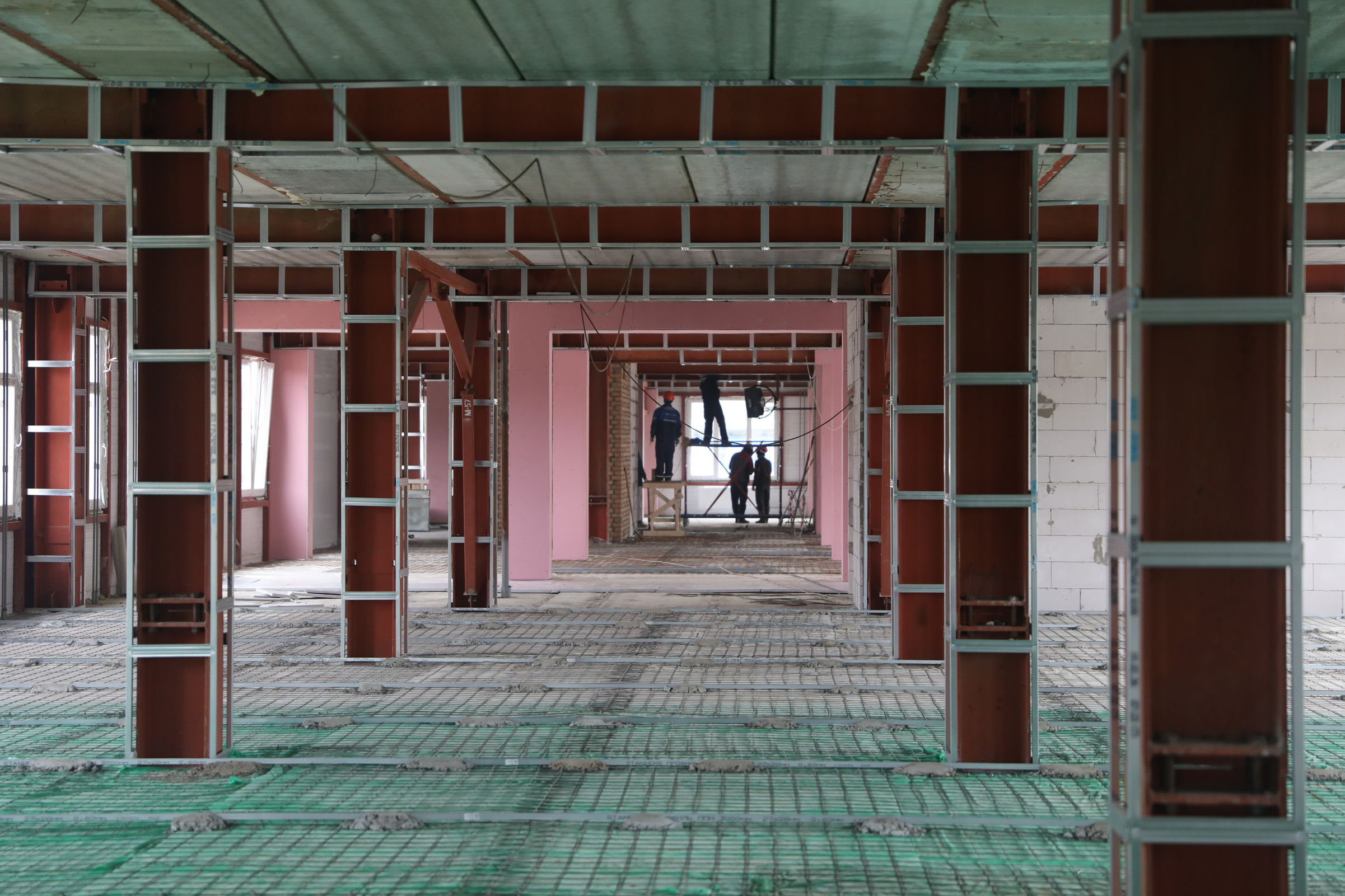 В поликлинике на улице Гоголя в Ярославле ведутся внутренние работы