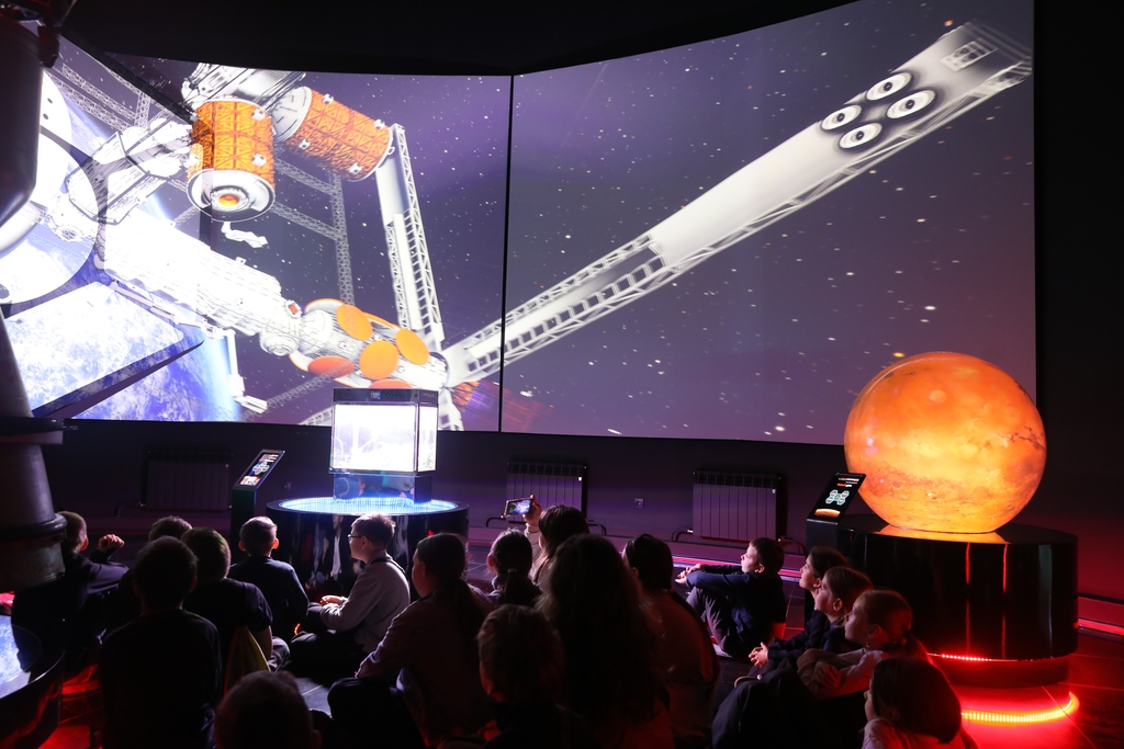 В тестовом режиме начал работу новый туристический маршрут «космического автобуса»