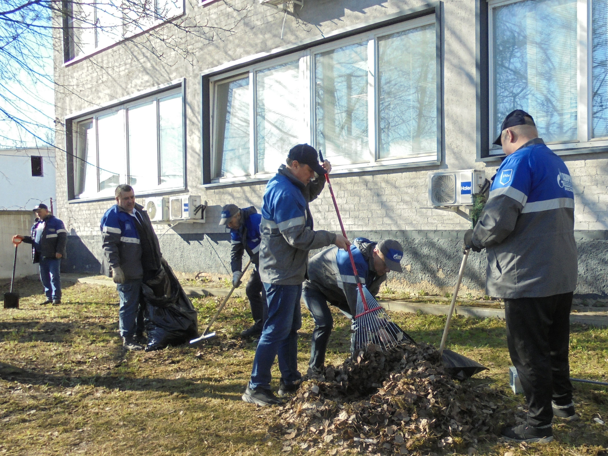 Работники компаний «Газпром газораспределение Ярославль» и «Рыбинскгазсервис» приняли участие во Всероссийской экологической акции «Зеленая весна»