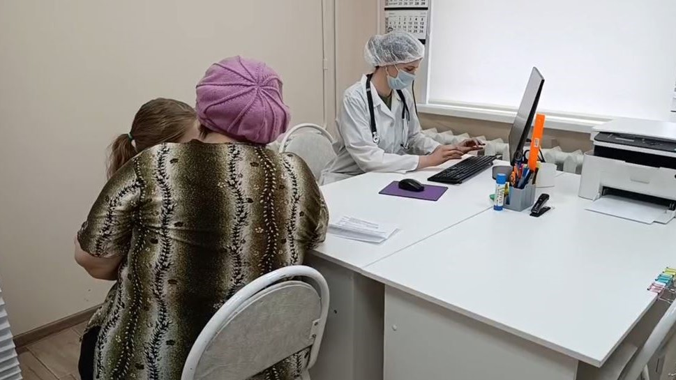 ​Студенты Ярославского медицинского колледжа проводят профосмотры жителей сел