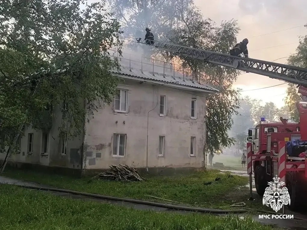 В Рыбинске спасли 35 человек при пожаре в многоквартирном доме