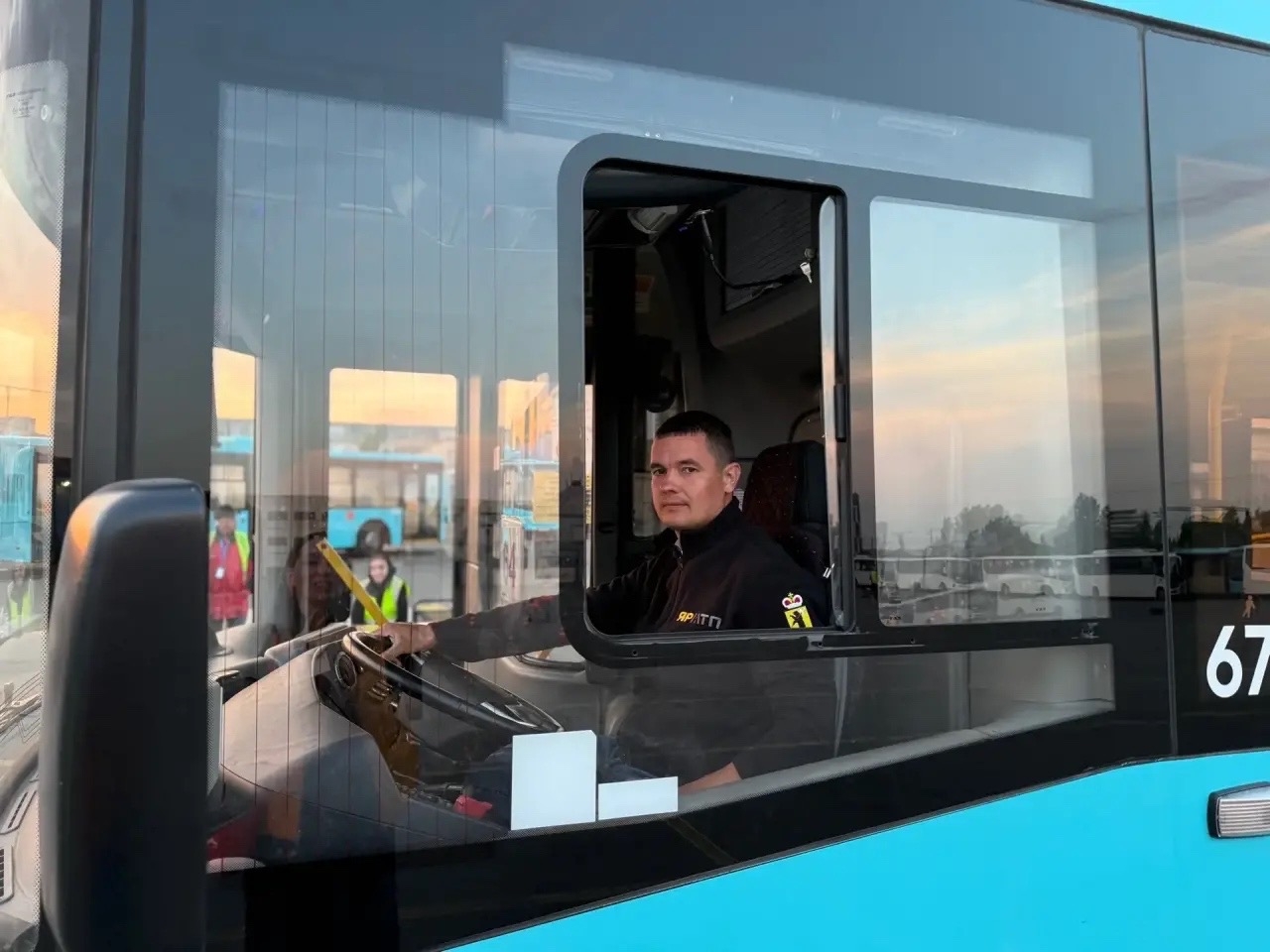 Водитель автобуса из Ярославля вошел в топ-10 лучших в России