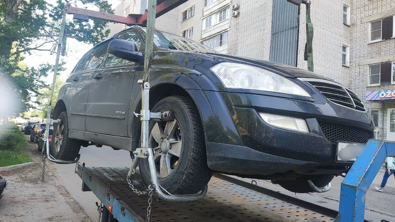 Жительница Ярославля лишилась двух иномарок из-за долгов