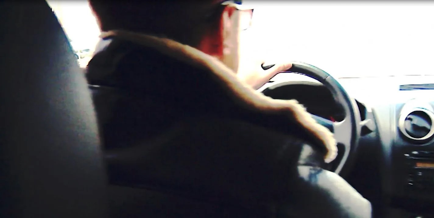 В Ярославле пьяный мужчина угнал незапертый автомобиль и попал на нем в аварию