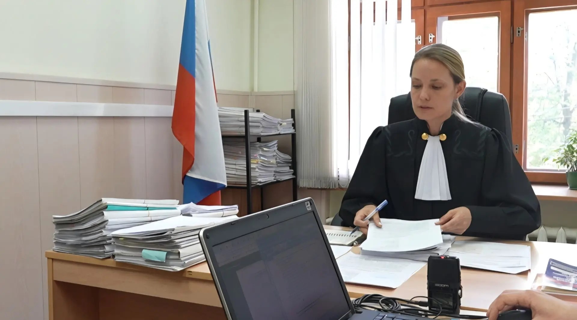Суд в Ярославле рассматривает дело о подрядчике, выполнявшем ремонт на телеканале ЯПервый