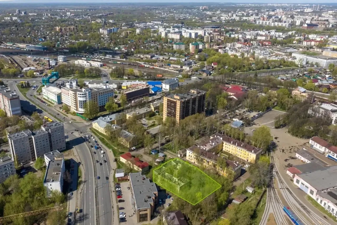 В Ярославской области продают объекты под офисы и базу отдыха