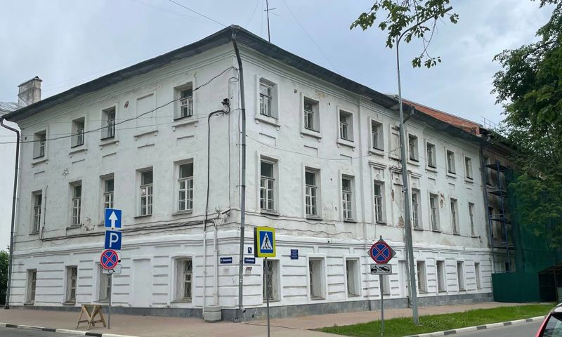 Бывшее здание областного министерства в центре Ярославля станет гостиницей