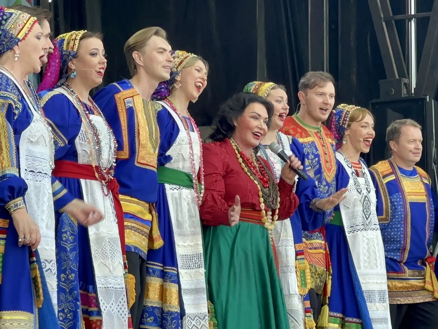 ​Народная артистка РФ Надежда Бабкина открыла в Ярославской области фестиваль-марафон «Песни России»