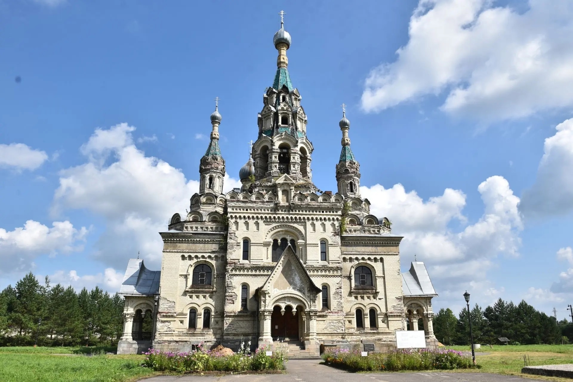 Ярославское село Кукобой вошло в число самых красивых деревень и городков России