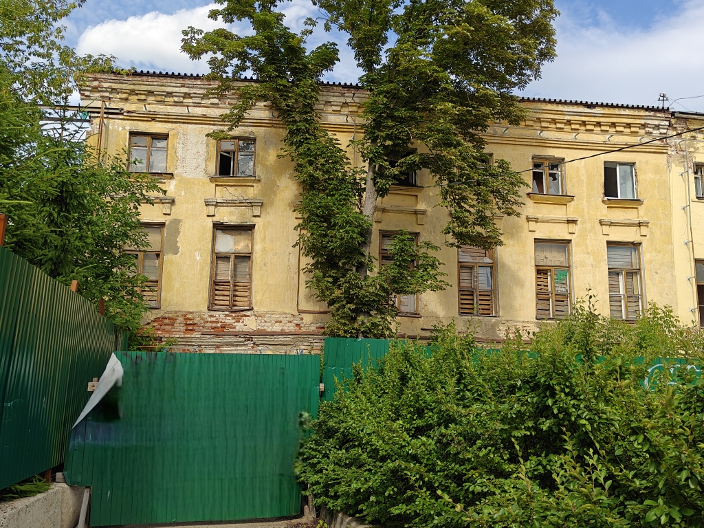 В Ярославле на продажу выставили неоднократно горевший объект культурного наследия