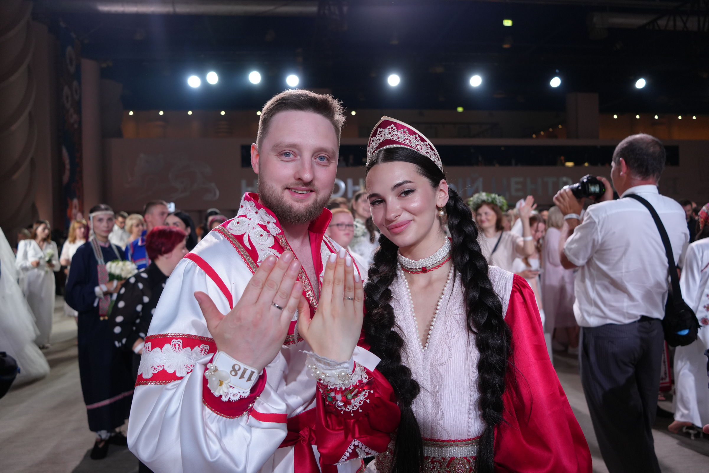 Пара из Ярославской области зарегистрировала брак на свадебном фестивале в Москве