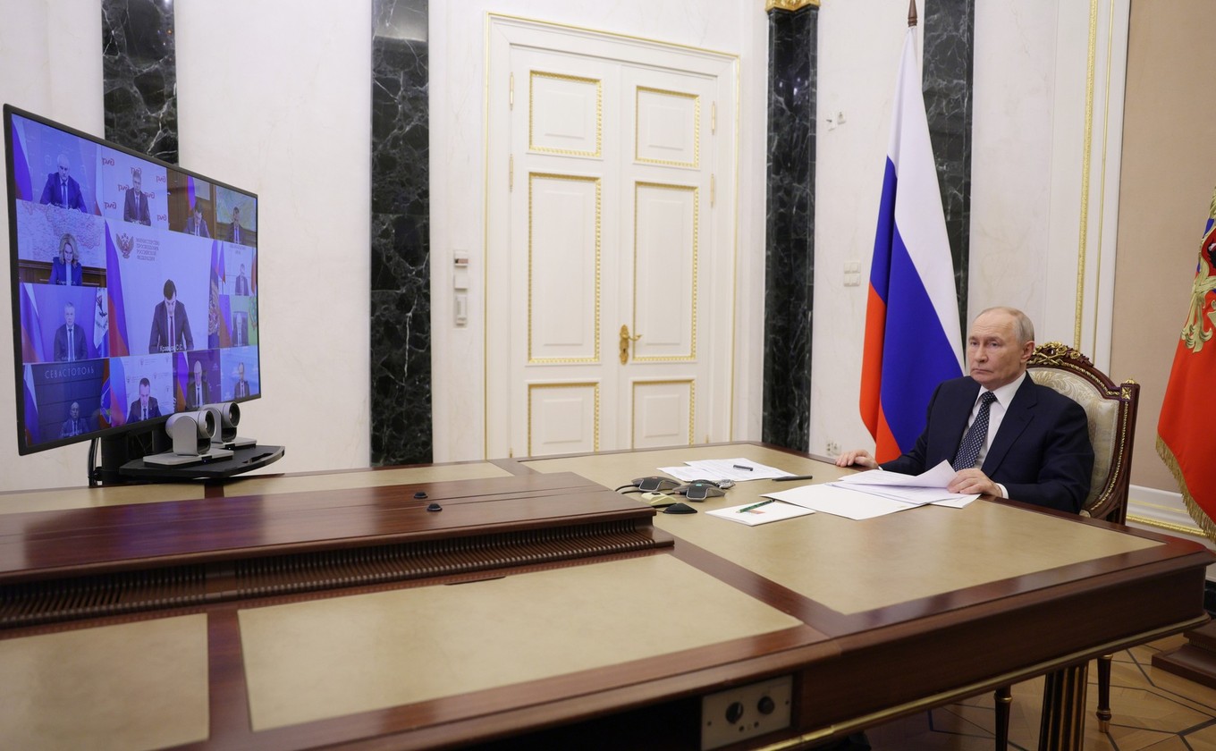 Владимир Путин назвал трудности с топливом временными